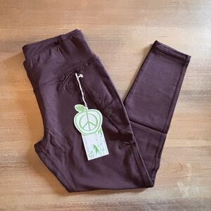 Green Apple Active Mya Bamboo Utility Tight, Chocolate Plum, 26” Sz Large, NWT
